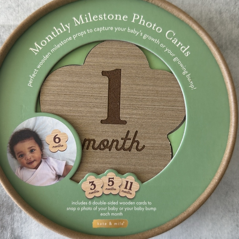 Kate & Milo Monthly Milestone Photo Cards - Picture 2 of 5